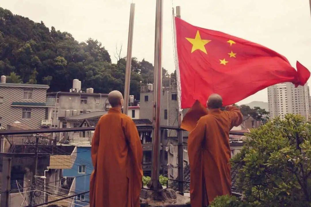 红纸铺就温暖，水墨书写新春 省总工会开展书法公益活动